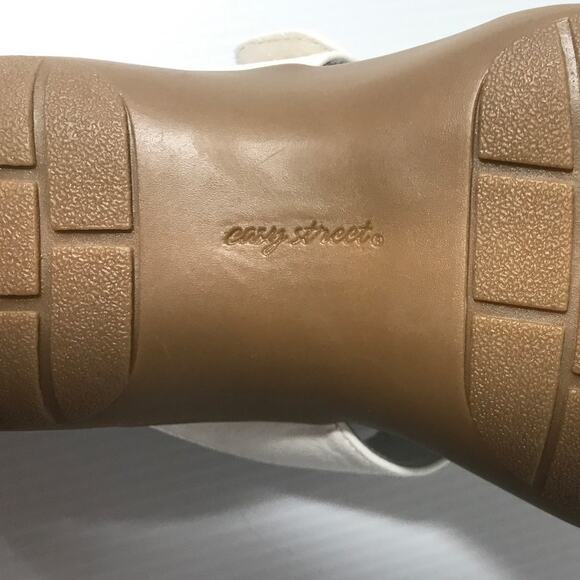 NWT Easy Street Comfort Wave White Slip-on Sandals 8W - Picture 6 of 10